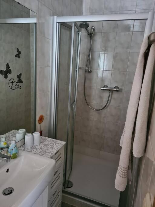 Gemuetliche Ferienwohnung Am Waldrand Elgersburg Εξωτερικό φωτογραφία
